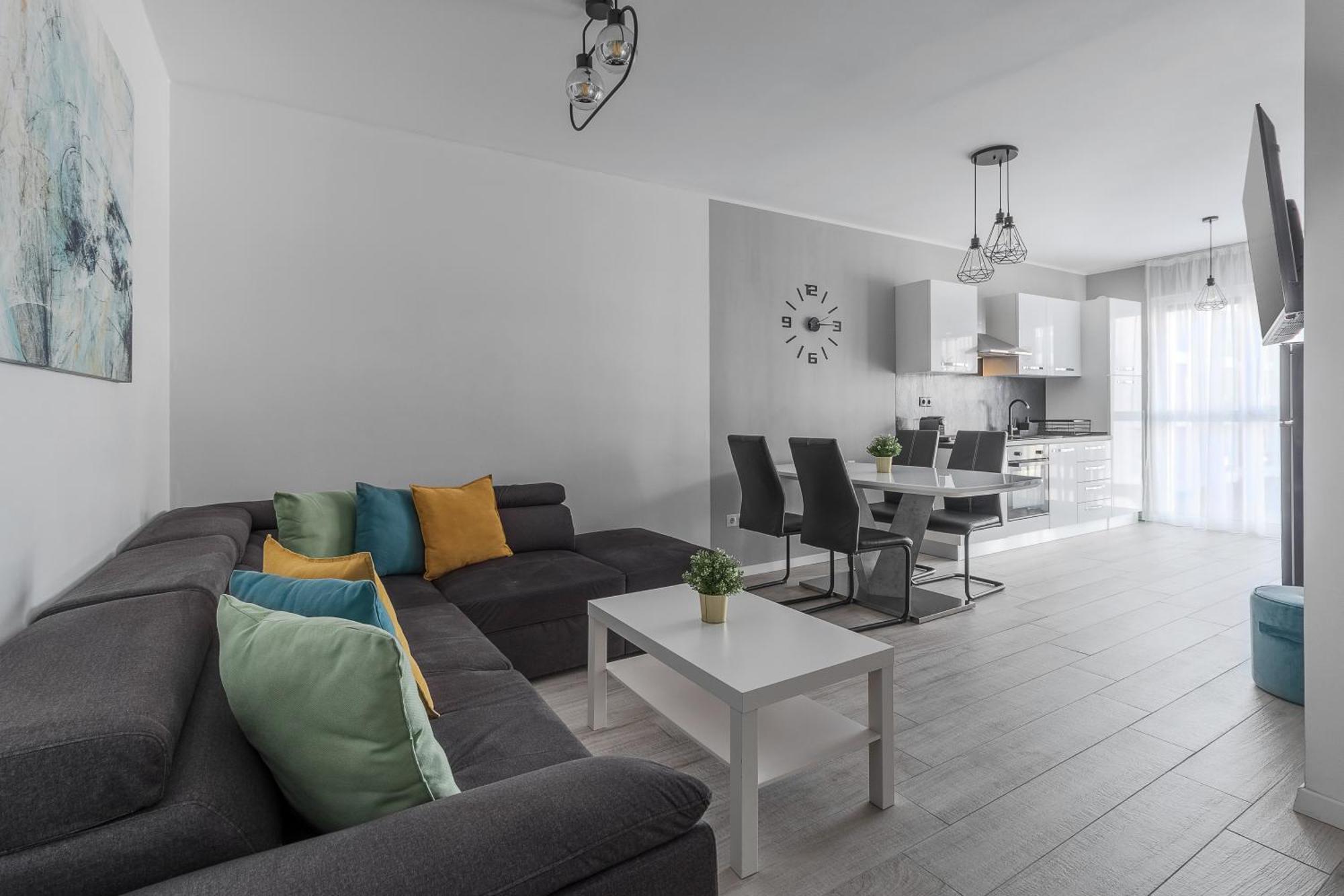 Ceyrat Flat Oradea Exterior foto