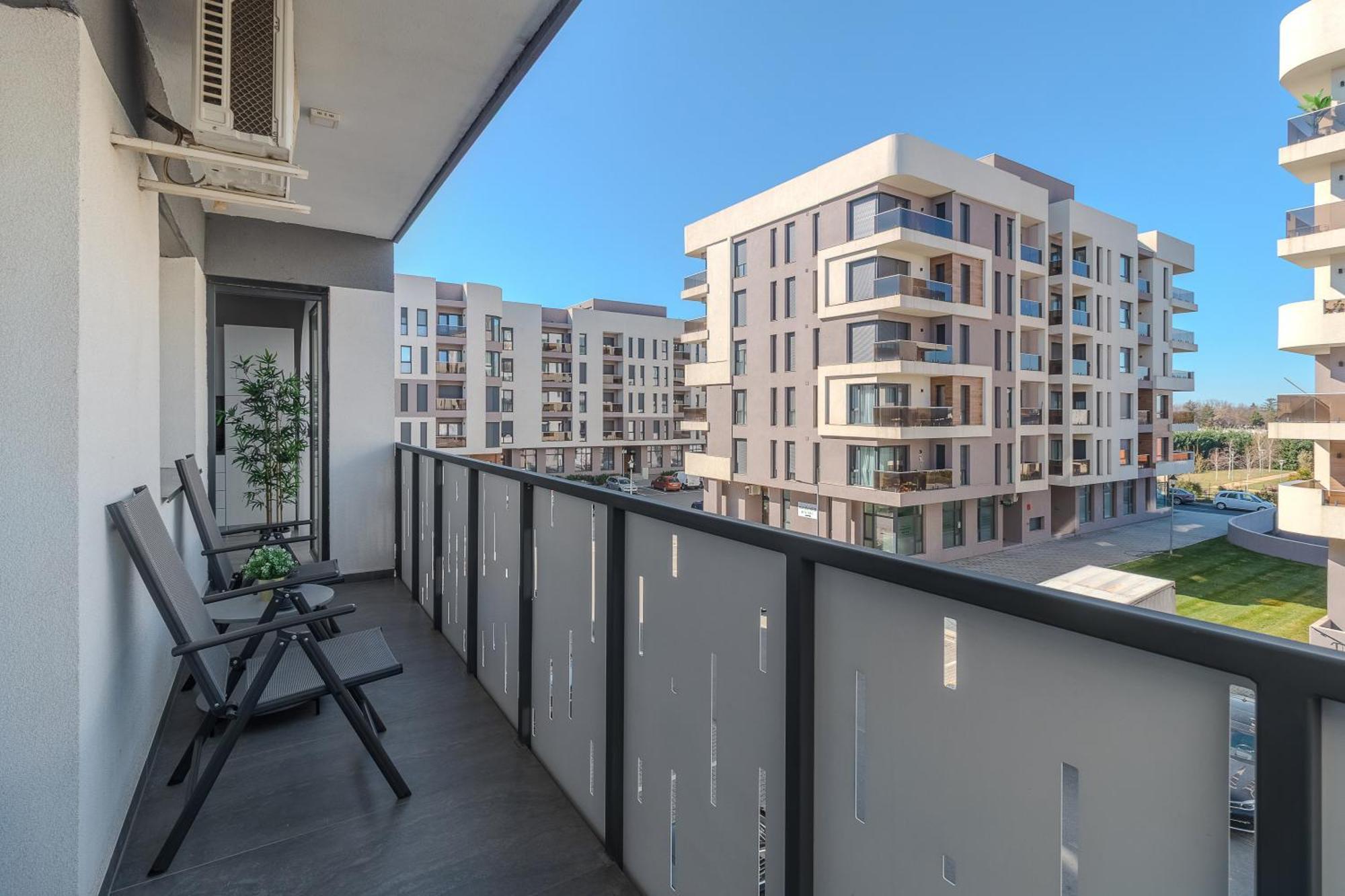 Ceyrat Flat Oradea Exterior foto