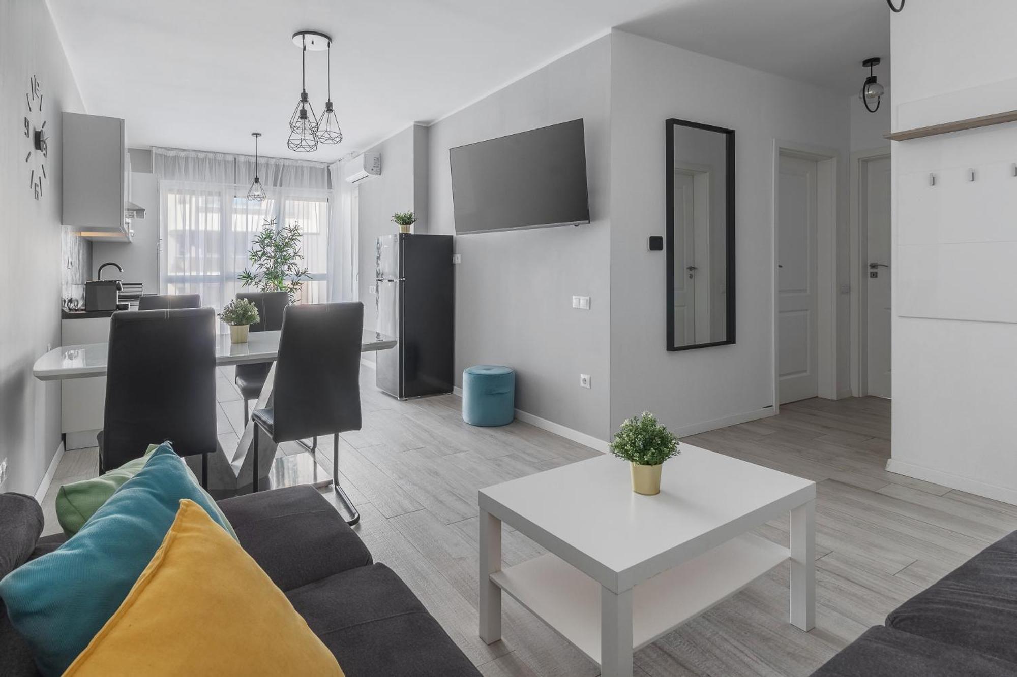 Ceyrat Flat Oradea Exterior foto