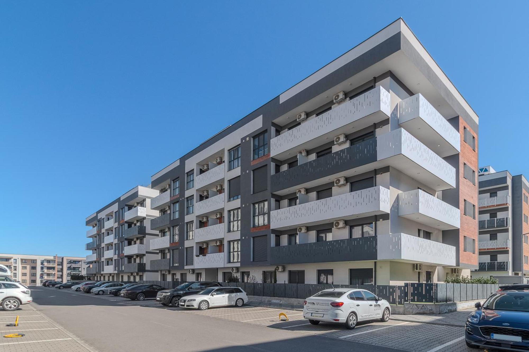 Ceyrat Flat Oradea Exterior foto